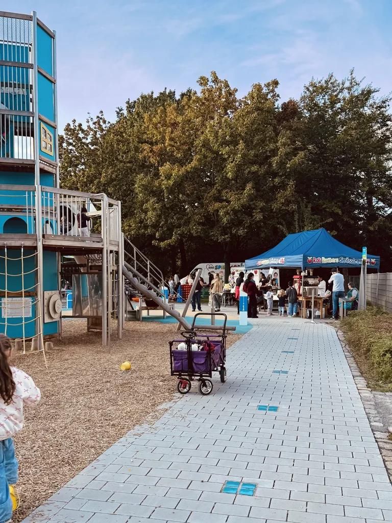 spielplatz-schlossberg-muelheim-an-der-ruhr-eroeffnung-stadtelternrat-01