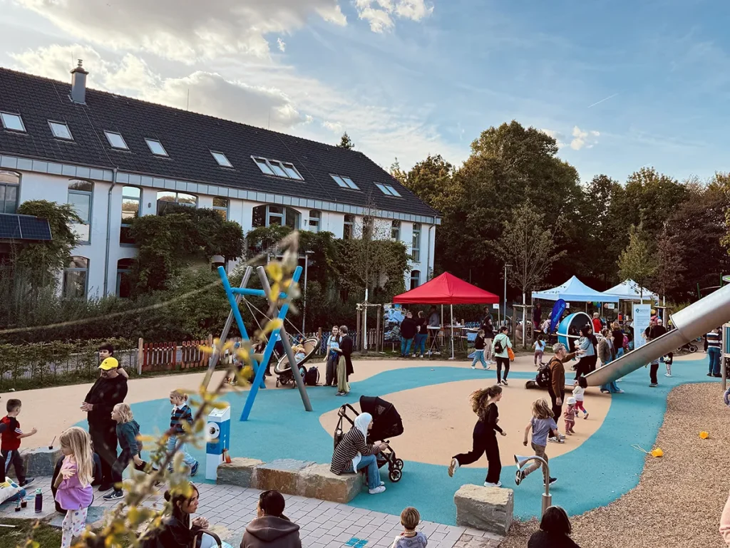 spielplatz-schlossberg-muelheim-an-der-ruhr-eroeffnung-stadtelternrat-02